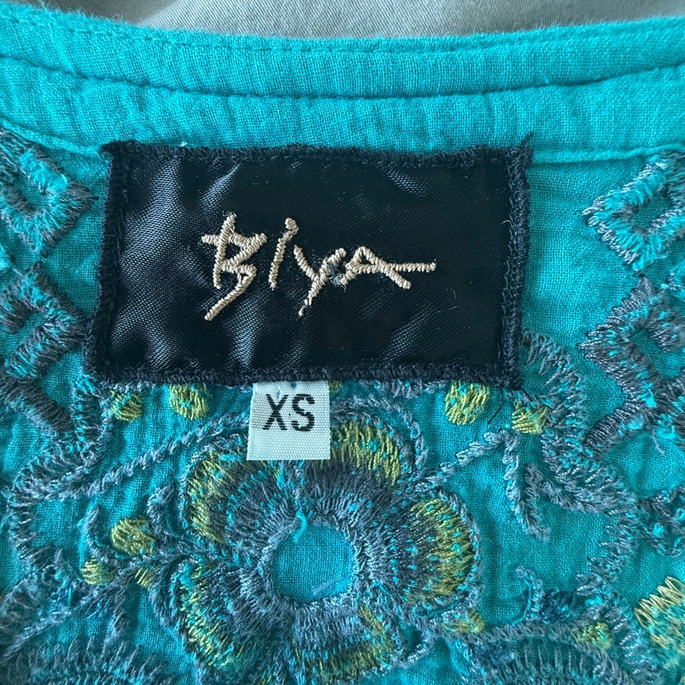 Biya Cotton Tunic - Picture 3 of 4